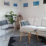 Eden 122 *